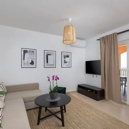 Holiday home Anna Premium Mit Meerblick Und Garten Porec