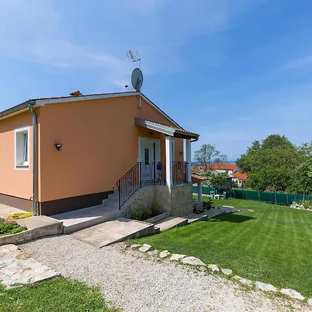 Holiday home Anna Premium Mit Meerblick Und Garten Porec